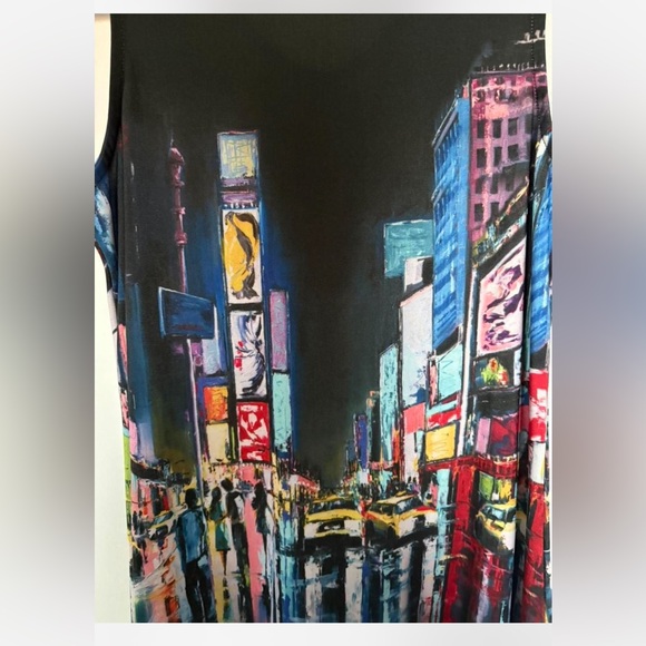 Women with Control Black Tank Top with Multicolor City Print - Picture 2 of 6